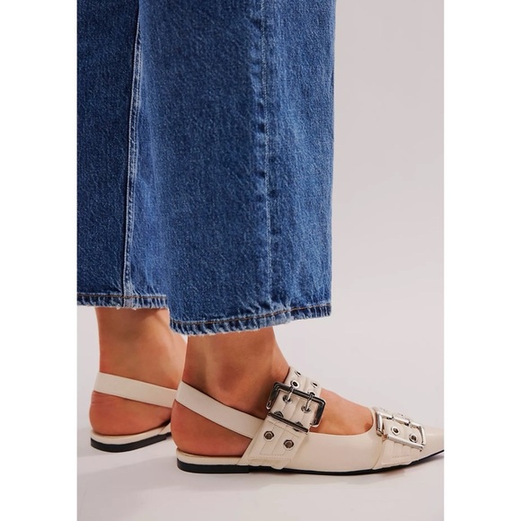 New Free People Jeffrey Campbell Lilly Buckle Debb Slingback Flats Cream Size 8 - Picture 1 of 14
